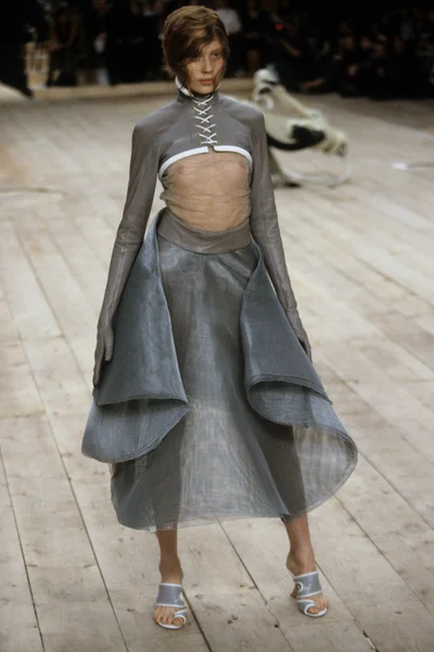 Look 26